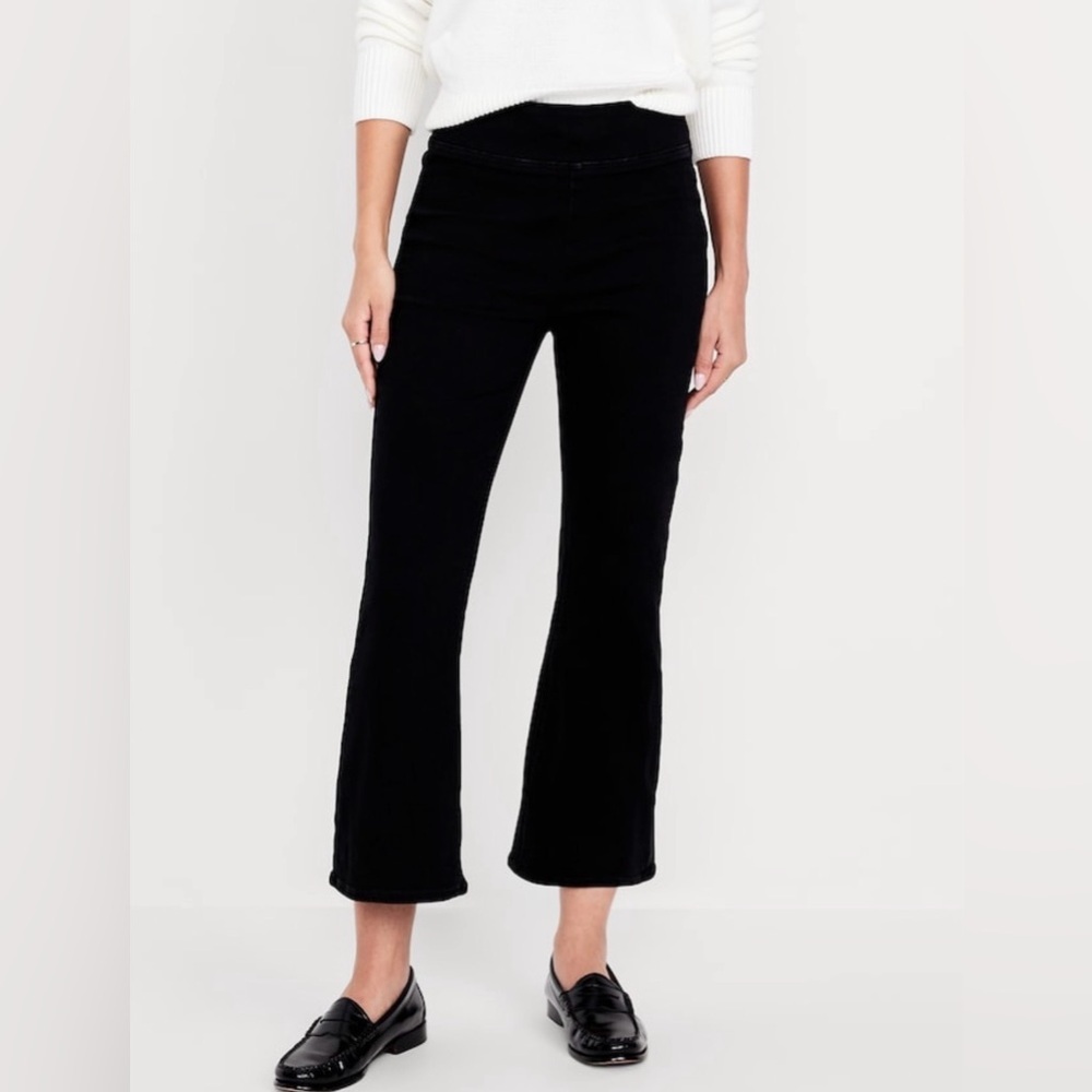 OLD NAVY High Waisted  Weekender Crop Pull On Wide Leg , 6 Petite Black Denim - Picture 2 of 13